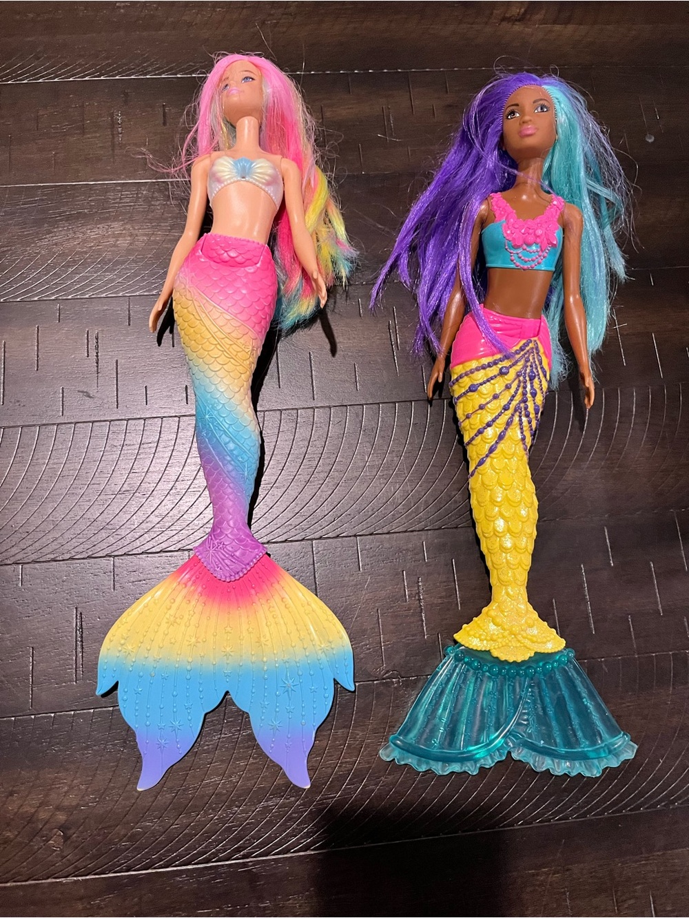 Barbie Dreamtopia Rainbow Magic Mermaid Doll Set 2 dolls